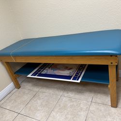 Free - Examination tables/beds