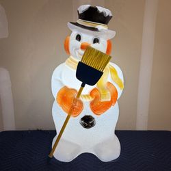 Vintage Snowman w/ Broom Blow Mold 31” Dimpled Christmas Decoration *READ