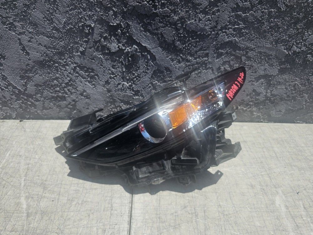 Mazda 3 Left Headlight 2019 2020 2021 2022