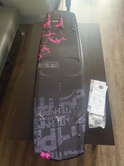 Hyperlite Mystique Wakeboard with Hardware