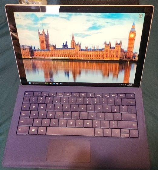 Microsoft Surface Pro Tablet Gen 5