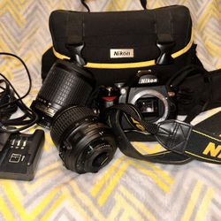 D60 Nikon Camera with tons of extras!