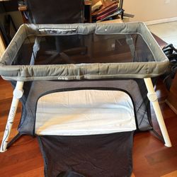 Guava Family Lotus Travel Crib/Pack N Play