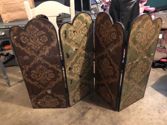 Metal 4 panel divider