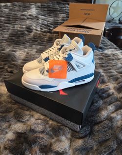 Size 11 - Air Jordan 4 Retro 2024 Military Blue