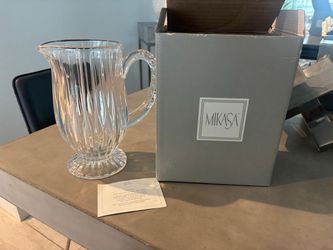 Mikasa Park Lane Footed Pitcher a retired or vintage piece of fine lead crystal. This elegant 36-ounce pitcher still in box . $60