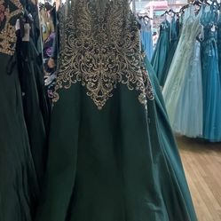 Emerald green with gold embellishment Size 8 - Never worn brand new