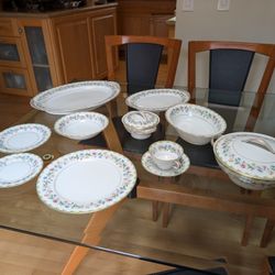 Noritake China Multi Color Flower 