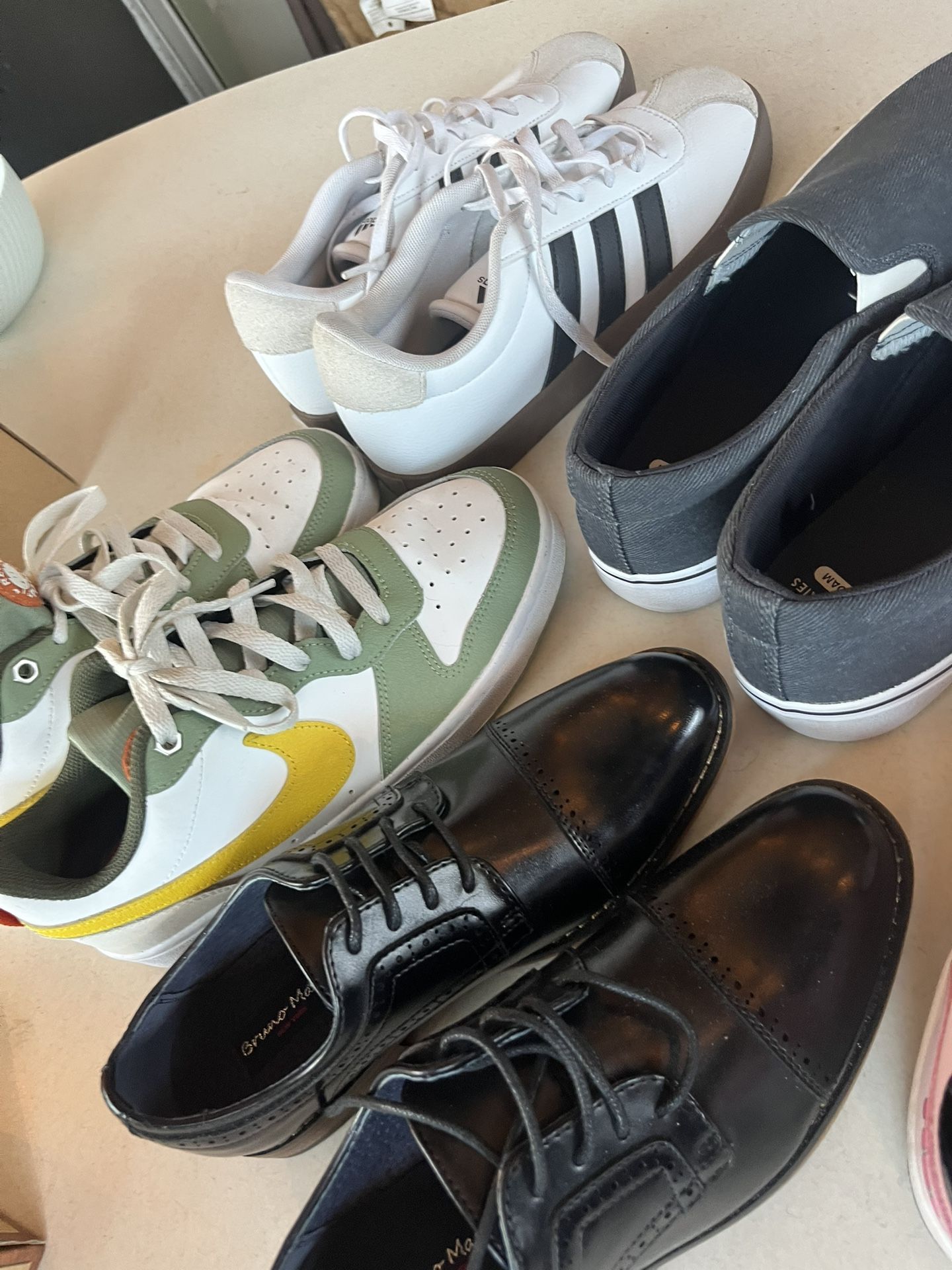 Boy Adidas And Nikes Size 6