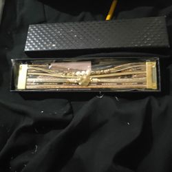 Bracelet New