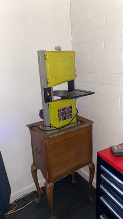 Ryobi Band Saw (9”)
