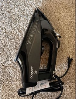 Moosoo Steam Iron