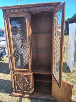 π₯ STUNNING VINTAGE WOOD DISPLAY CABINET β MUST SEE π₯