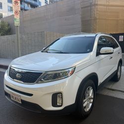 2015 Kia Sorrento LX