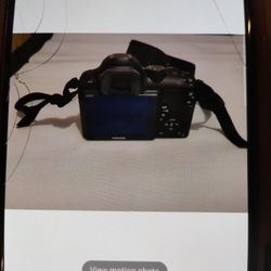 Samsung NX10 Camera 