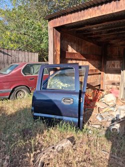 2006 CHEVY DOORS