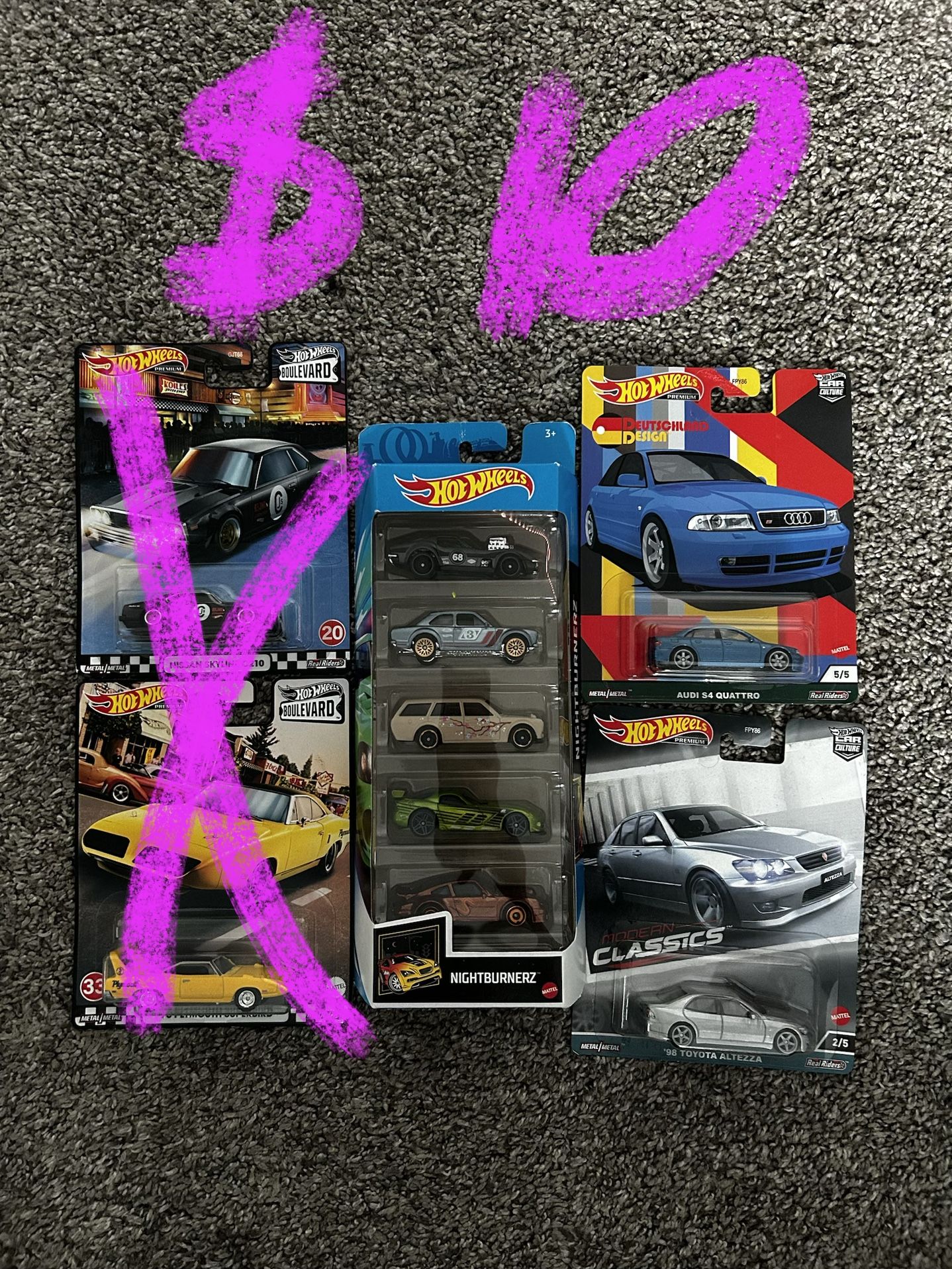 Hot Wheels Collection 60+ LOOK AT PAGE
