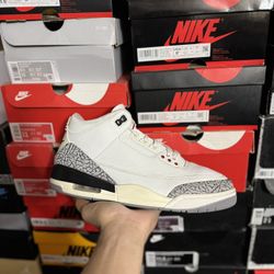 Jordan White Cement Reimagined 3s size 10.5 Close To VNDS