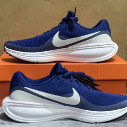 Men Nike Revolution 8 