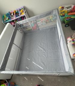 Large play pen 65x50 inch