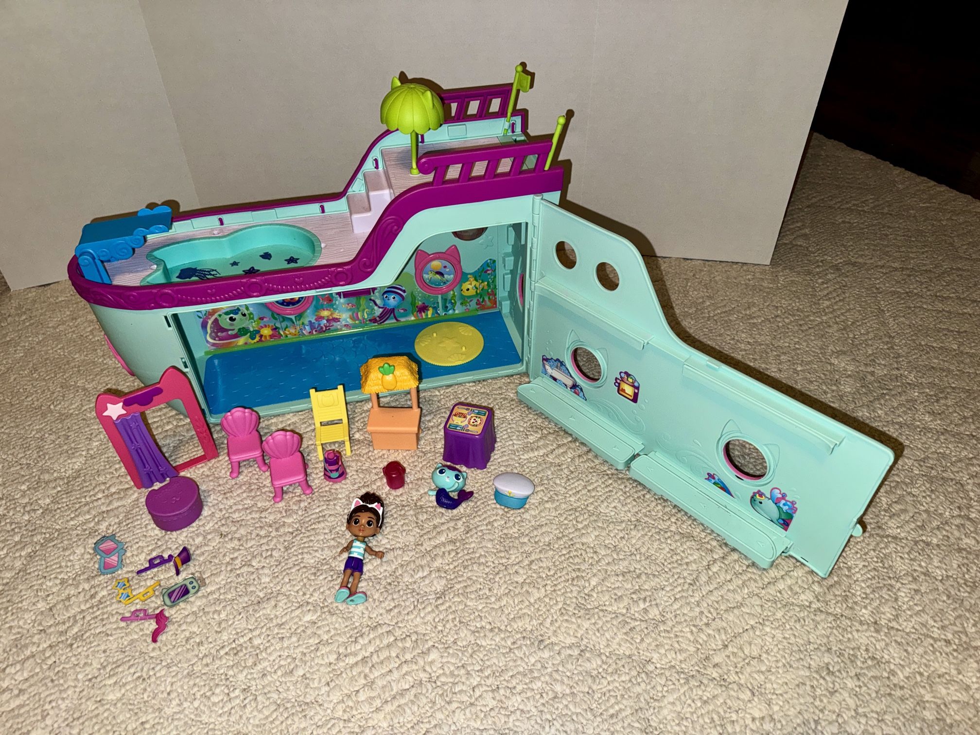Gabby’s Dollhouse, Gabby Cat Friend Ship Cruise Ship Toy Playset