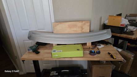 Hood Trim Panel  Range Rover L405