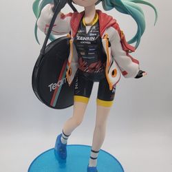 Hatsune Miku Figure 