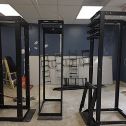 Tall Server Racks & Cable Runways (IT)