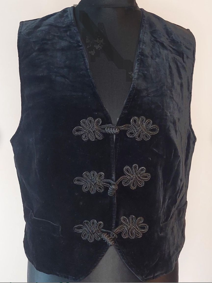 Size L Vintage black velour vest top, Retro V-neck button up avant-garde vest,Sleeveless top grunge,gothic holiday,embroidery mood festiv