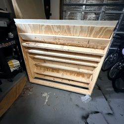 Quarter pipe and kicker skate ramp