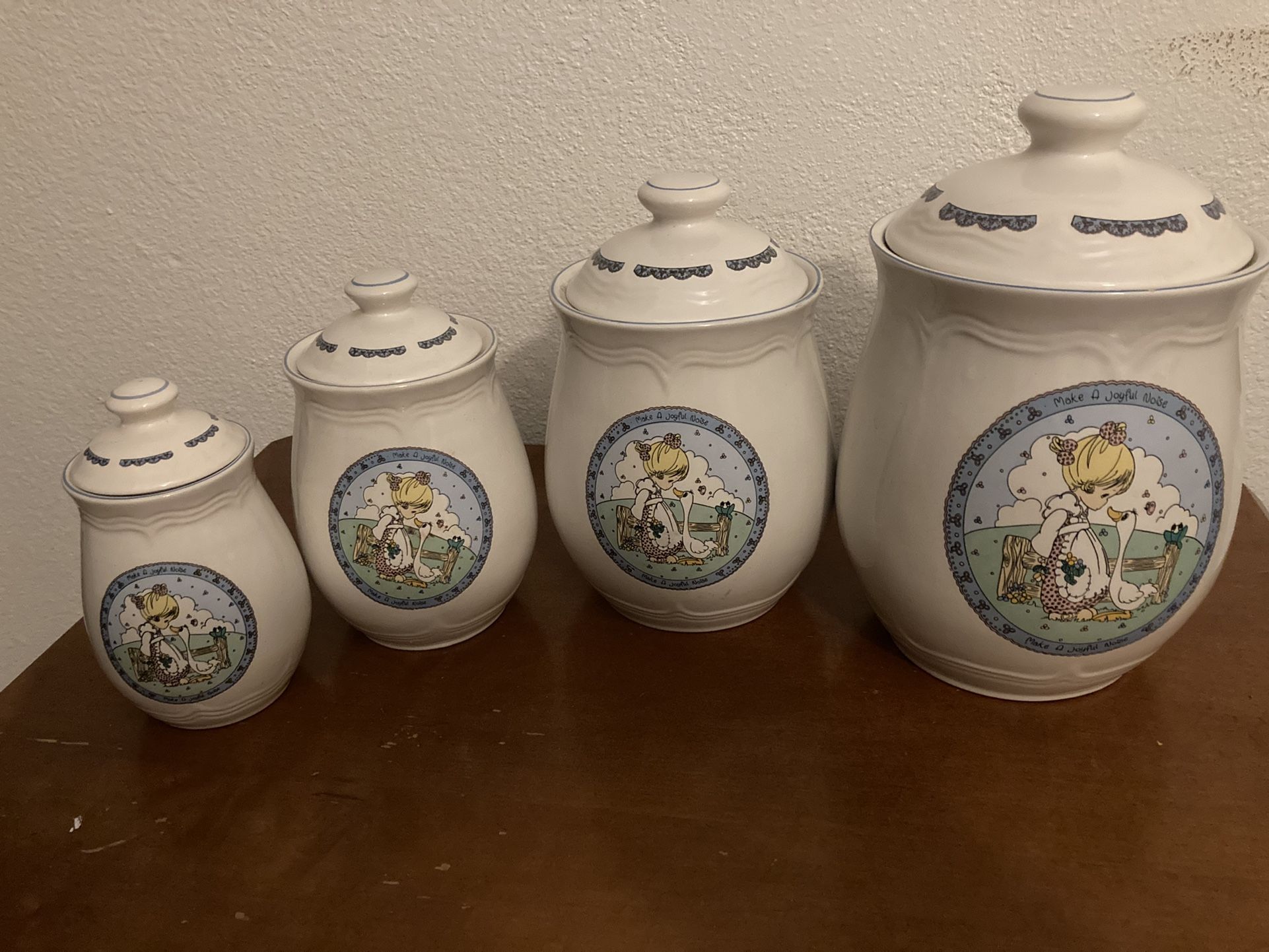 Precious Moments ceramic bakery set Kitchen Storage 