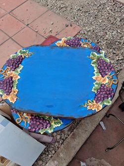 Cobalt blue serving players with grapes motive