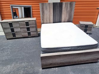 Queen Bedroom Set