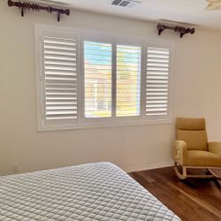 FREE Window Shutters (ESTIMATES & SAME DAY PRICING)- Premium Hard Wood, Plantation Style, Interior Window Treatments. Persianas de Madera. Se Habla Es