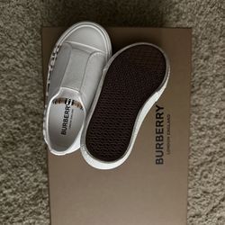 Toddler Burberry 8size Trainers