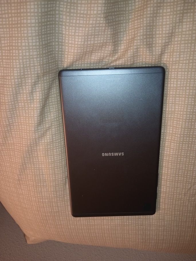 New And Works Great. Samsung Ipad.