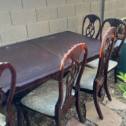 dining table 