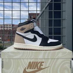 Jordan 1 Retro OG 6.5 WOMANS "Latte" DS
