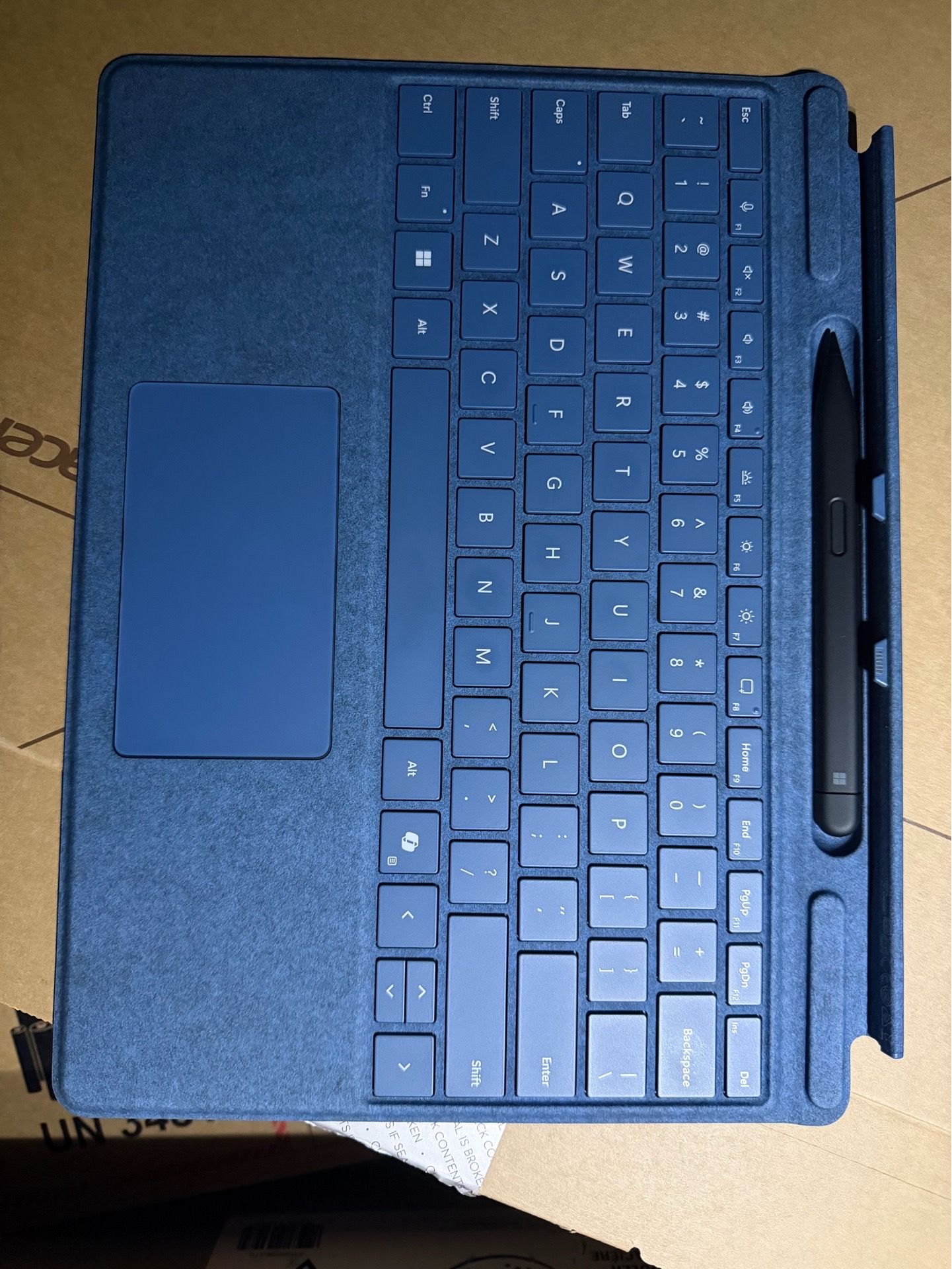 Surface Pro 11 Key board & pen