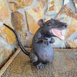 2 -  Styles Of Rubber Rat Decor