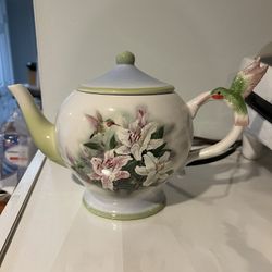 Ceramic Teapot Homing Bird And Lilies