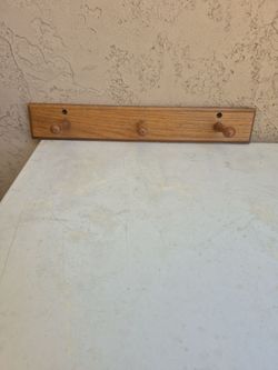 Towel hanger