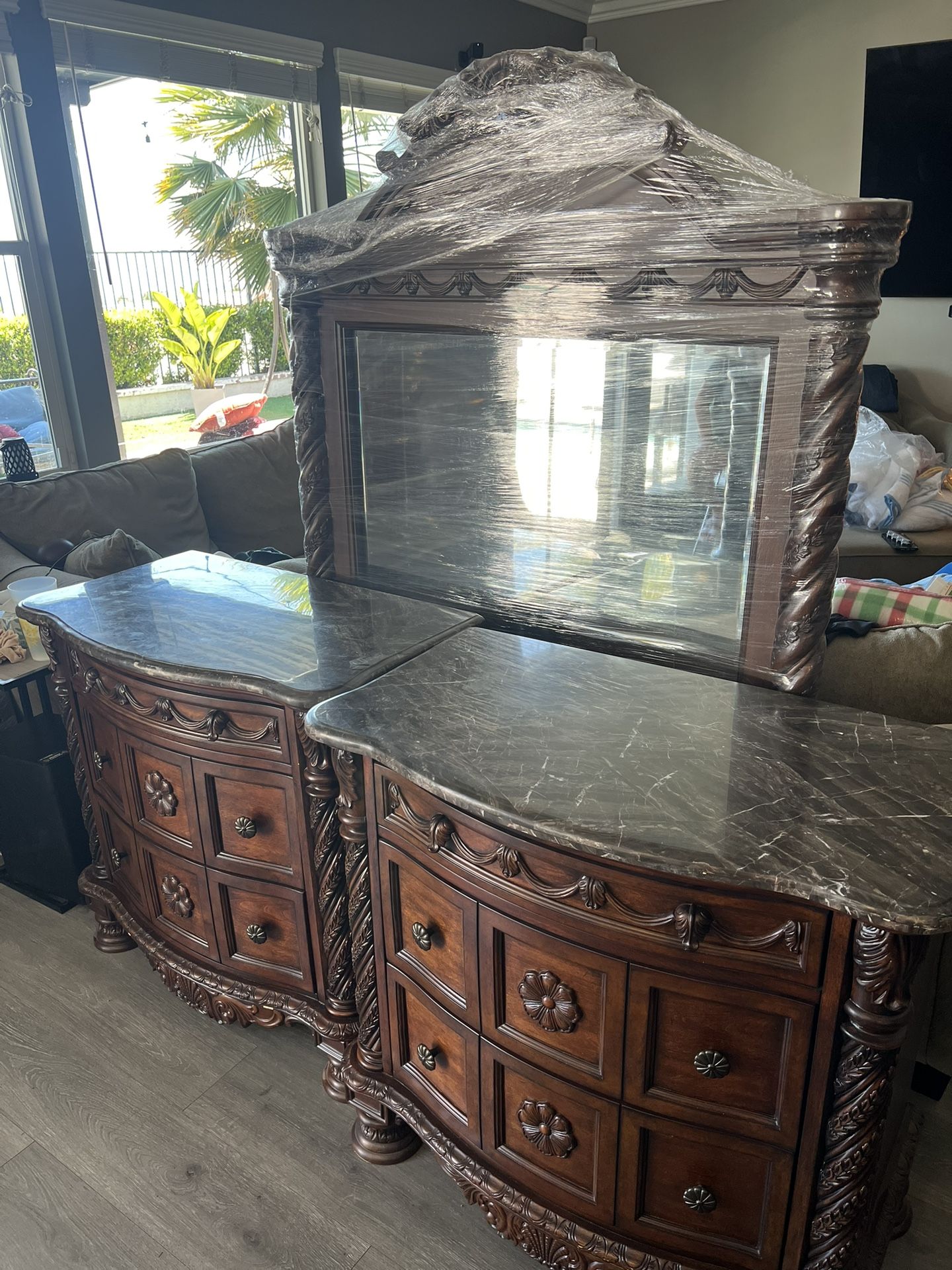 California King Bedroom Set