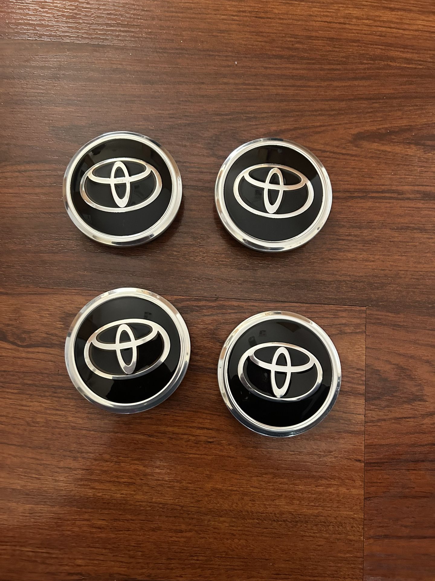 Toyota Tundra And Soquoia 2021-2024 Center Caps Oem 