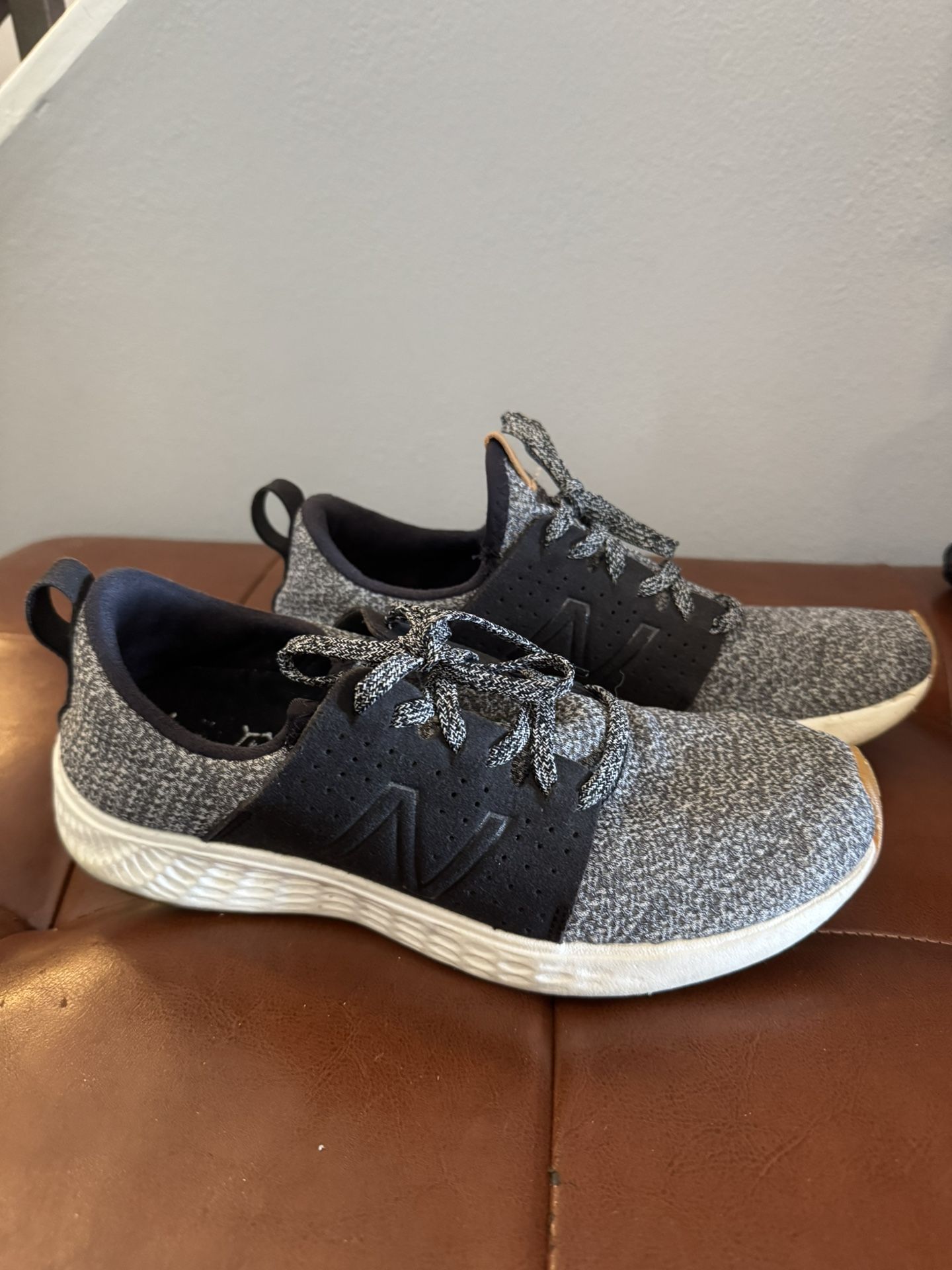 New Balance Sz 8 Sneakers