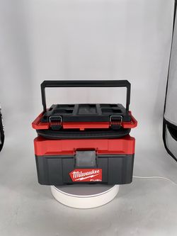 Milwaukee M18 FUEL PACKOUT 18-Volt Lithium-Ion Cordless 2.5 Gal. Wet/Dry Vacuum (Vacuum-Only)