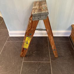 Folding step stool 