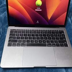 Apple MacBook Pro A1708 Del 2017 A  2018 works perfectly SSD Storage 512 GB and 8 GB of Memory See information in the photos