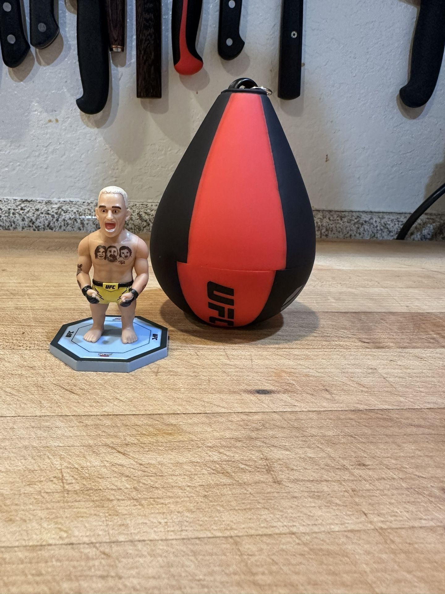 UFC 2.5 Charles Olivera Figure