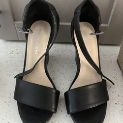 Black Heel 